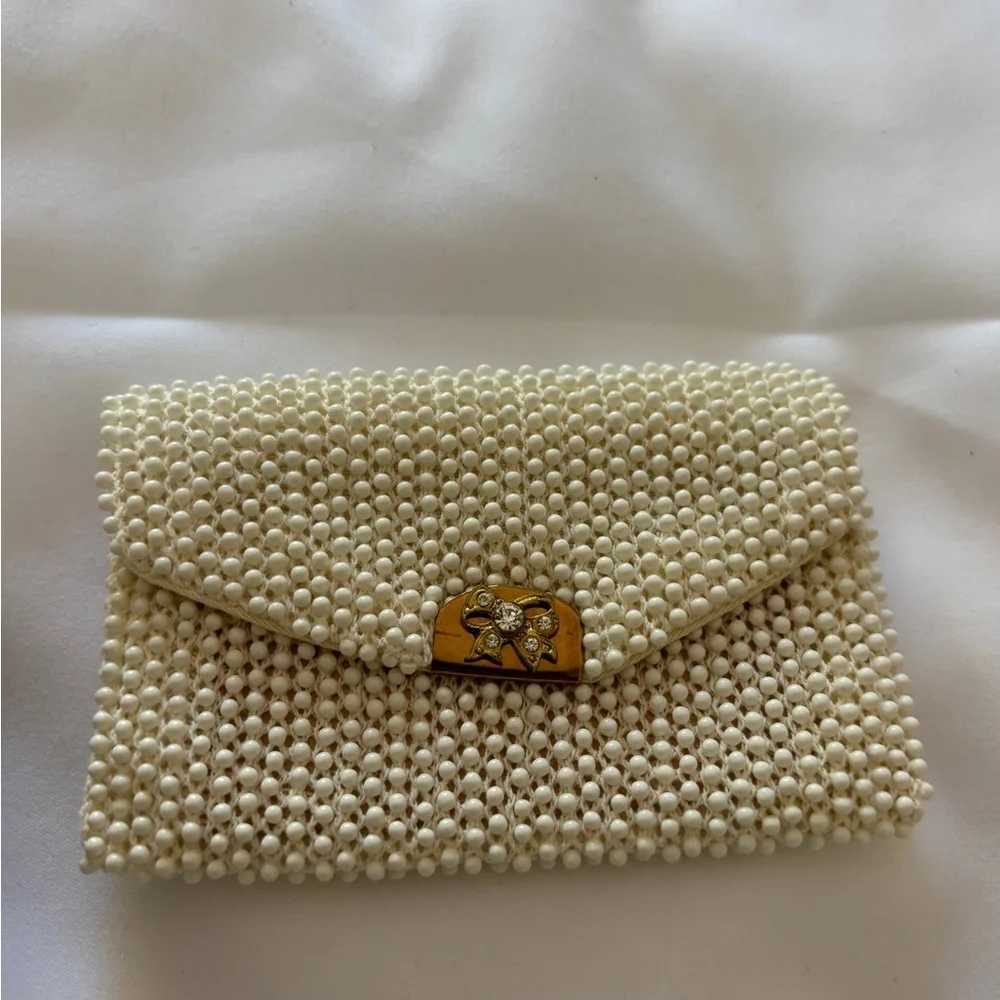 Vintage Lemured Petite Cream Clutch Beaded Bag And Mirror Purse‎